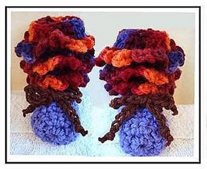 533, Ruffled Cuffs baby booties or adult slippers