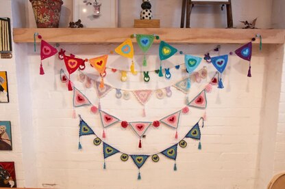 Lovebomb Bunting