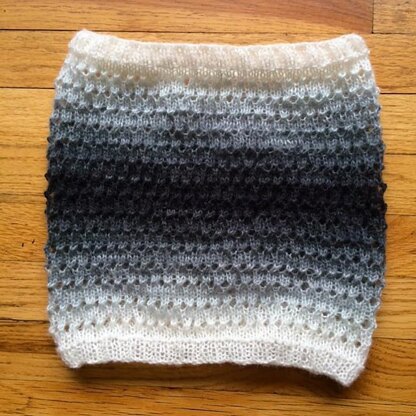 Eyelet Cowl