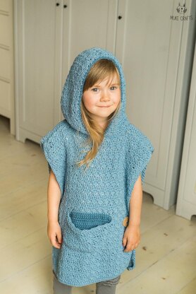 Maura hooded poncho