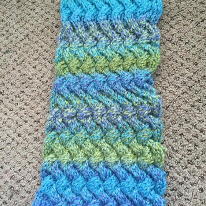 Waterlily Cables Scarf