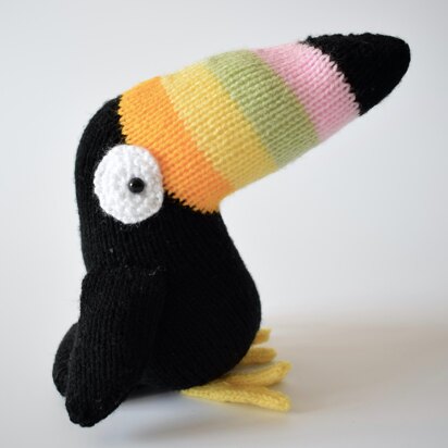 Tommy Toucan - knitting pattern