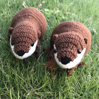 Oscar the Otter Amigurumi Pattern