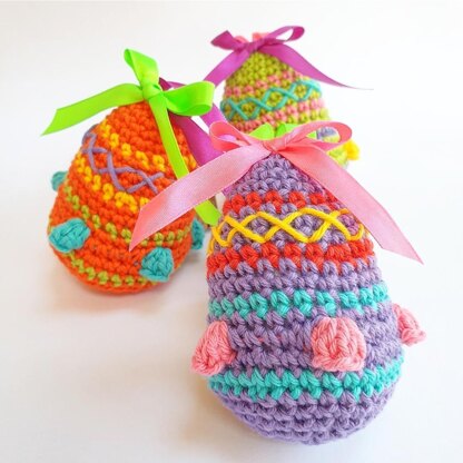 Bobbly Easter Eggs