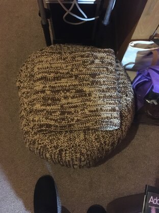 Storage pouf