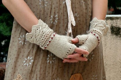 Prairie Lace Mitts
