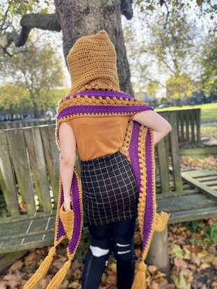 The Hood and Shoulders Pocket Shawl