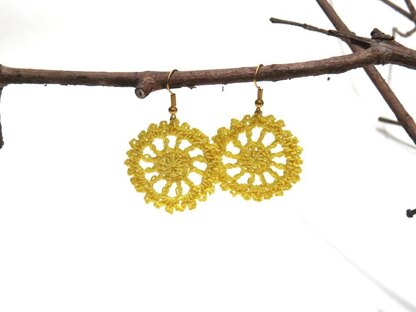 Cart wheel crochet earrings