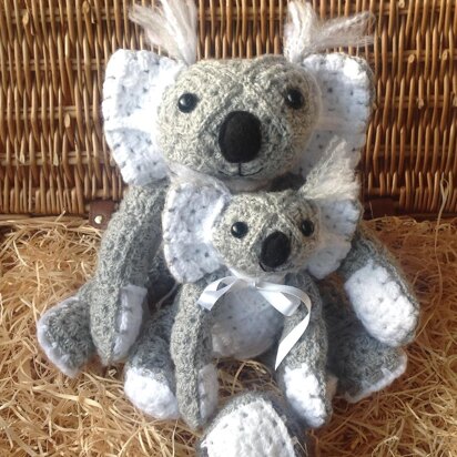 Granny Square Koala Bears