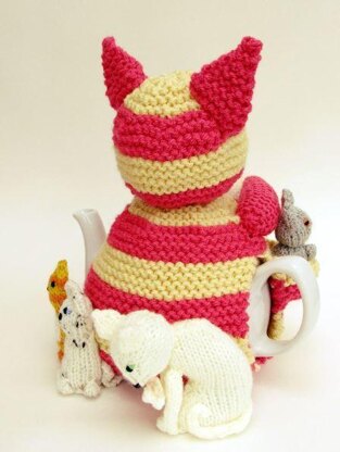 Cat Lady Tea Cosy Knitting Pattern