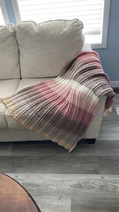 Blushing Lady Hygge Blanket