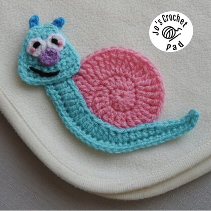 Snail Applique/Embellishment Crochet * Snail, Garden Bugs collection including free base square pattern