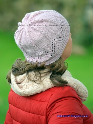 Lace Charm Hat and Cowl Set