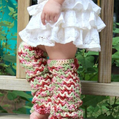 Scallops and lace baby leg warmers