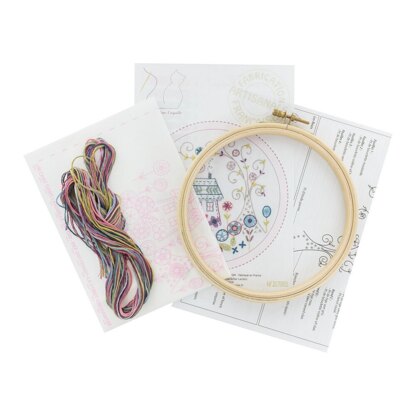 Un Chat Dans L'Aiguille The Enchanted Forest Contemporary Printed Embroidery Kit