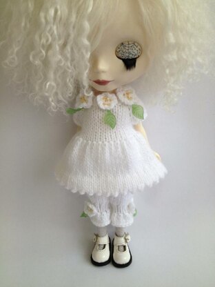 Blooming Lovely Dress and bloomers set for Blythe doll