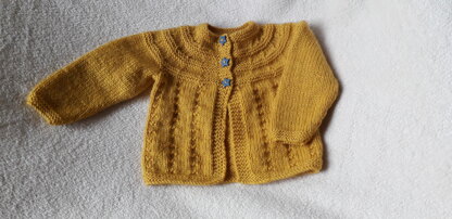 Another baby cardigan :)