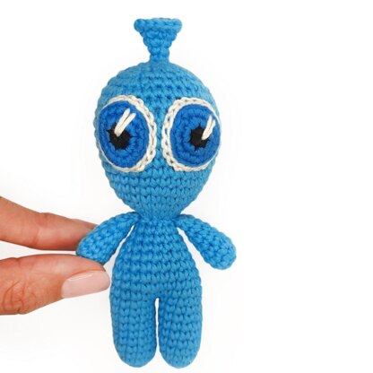 Amigurumi alien 6