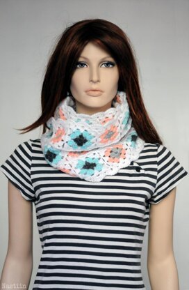 Dorotha crochet loop scarf
