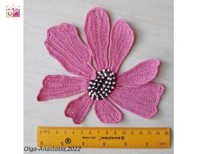 Large pink flower 8 petals
