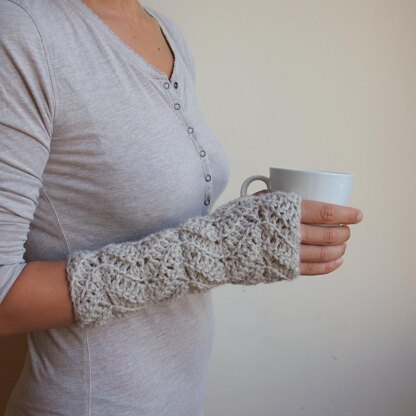 Chevron wave fingerless mittens