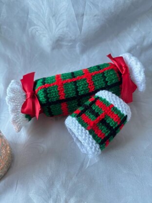 DK knitting pattern Tartan Plaid Christmas cracker and Napkin ring