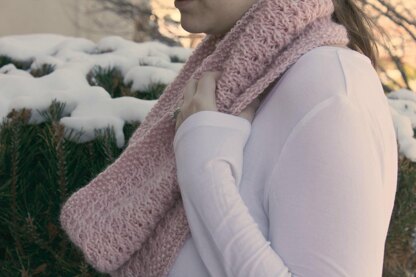 Twisted Love Cowl