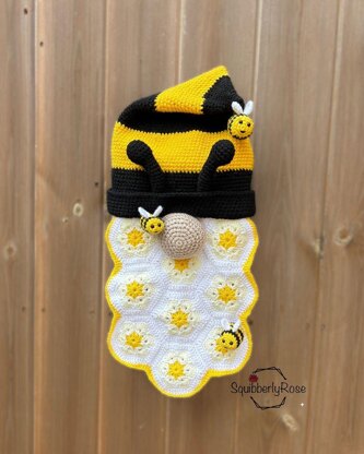 Bee Gnome Wreath