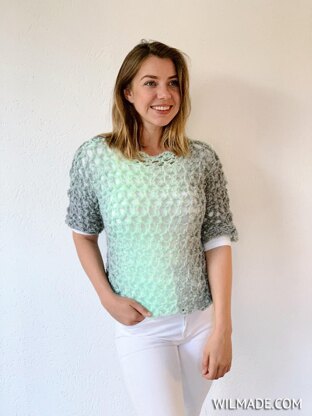 .Simple Scarfie T Shirt