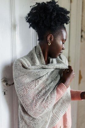 Unfolding shawl