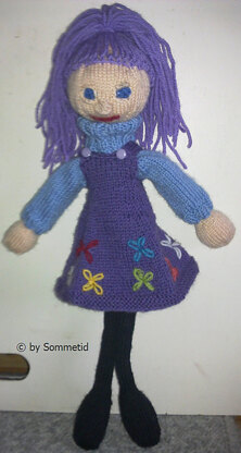 Arne and Carlos' Knitted Dolls with a Designer Wardrobe