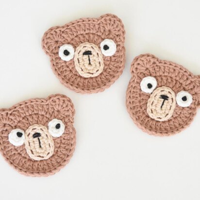 Crochet bear motif