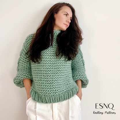 Fern chunky sweater  in Garter stitch with lace sleeves (cm)