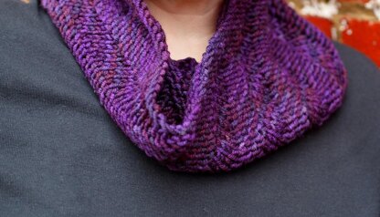 Squishy Spiral Cowl