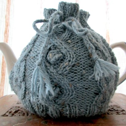 Cable Tea Cosy