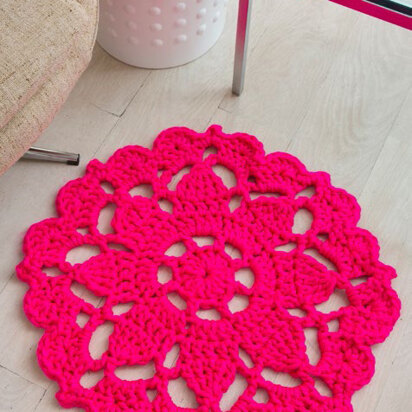 Pretty in Pink Rug in Red Heart Vivid - LW4074 - Downloadable PDF