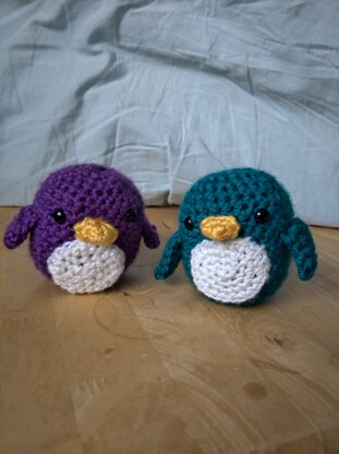 crochet penguins