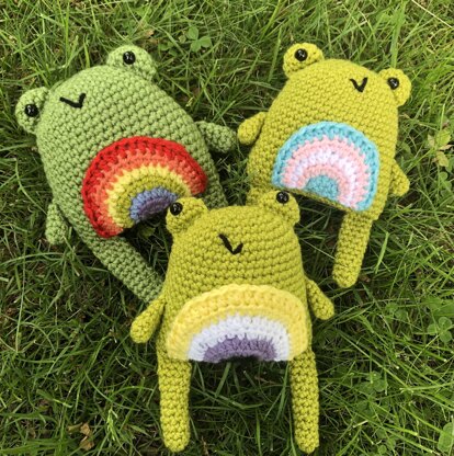 Crochet Pride Frog
