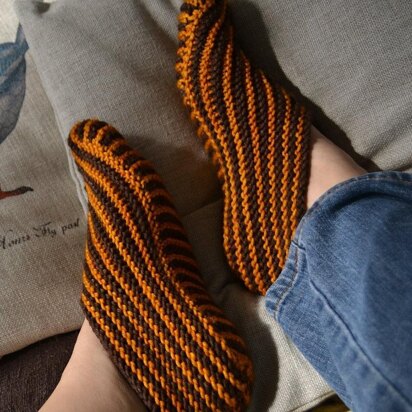 Bosnian Slippers - knitting pattern