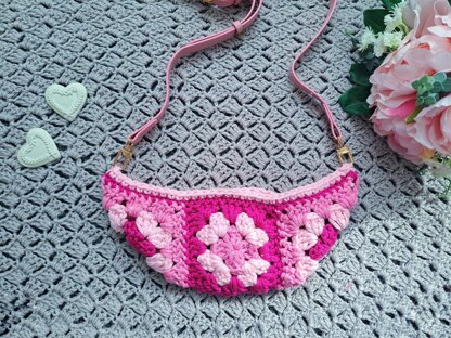 Crochet Lovely Crossbody Bag Pattern