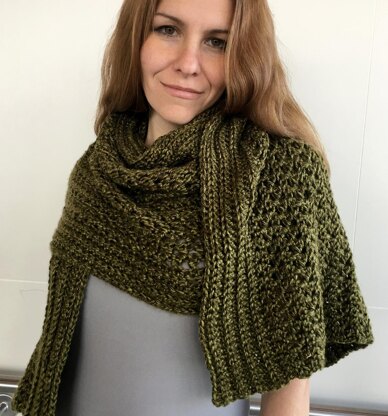 Crochet Shawl / Wrap Pattern: Janet's Groovy Green Shawl