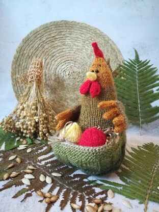 Toy knitting patterns, rustic chicken toy pattern, Easter amigurumi, knitted chicken with egg basket