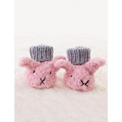 Itty Bitty Fuzzy Wuzzy Bunny Booties in Bernat Pipsqueak