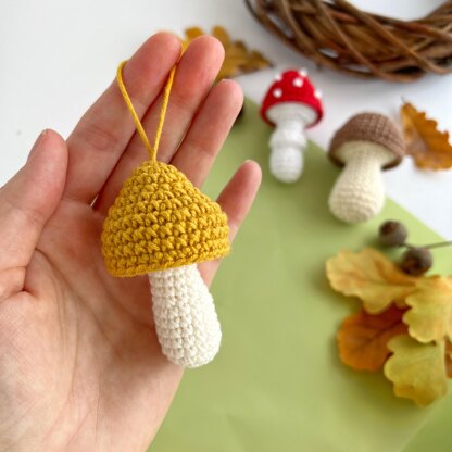 Crochet mushrooms pattern no sew Amigurumi keyring Autumn decor crochet ornament Car mirror hanger Bag charm keychain
