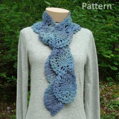 Cascading Pineapples Scarf - PA-301