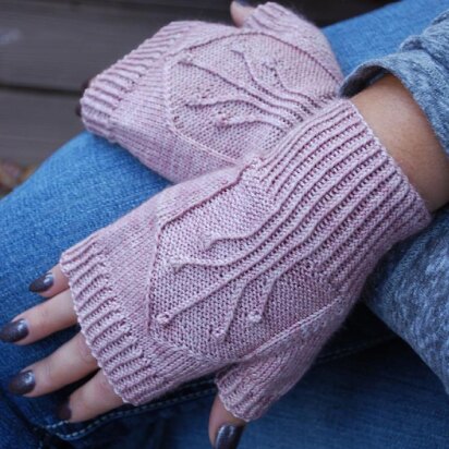 Hermia Mitts