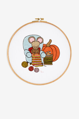 DMC x BZ Creations Cozy Fall Mouse Embroidery Pattern - PAT2104_2