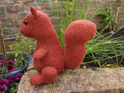 Knitting Squirrel Sale Page