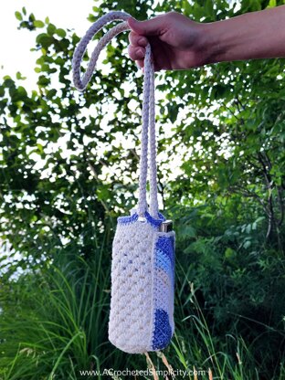 Crochet Water Bottle Holder with Phone Pocket & Adjustable Strap