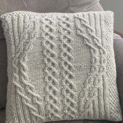 Mystery Knit Pillow 2021